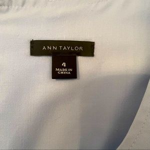 Ann Taylor Size 4 Light Blue Sleeveless Pleated Midi